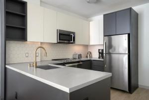 Hollywood 1BR w gym pool wd near Metro LAX-1054
