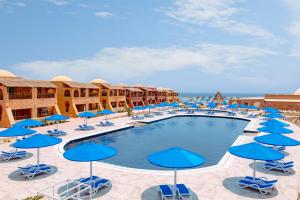 Pickalbatros Villaggio Aqua Park - Portofino Marsa Alam内部或周边的泳池