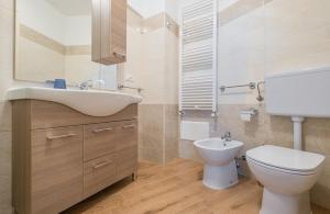 A bathroom at Villa Luritu Luxury Pool Tricase by HDSalento