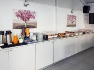 Φαγητό σε αυτό το ξενοδοχείο διαμερισμάτων ή κάπου εκεί κοντά