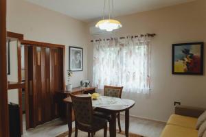 Rare Durres Apartment with Private parking & garden