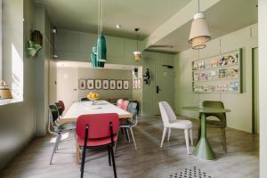 Posedenie v ubytovaní Hôtel Fernand - Entrée autonome, réception en ligne - Encore Mieux