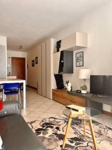 Μια τηλεόραση ή/και κέντρο ψυχαγωγίας στο Mè Cà - Appartamento vacanze +8 φωτογραφίες