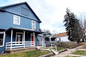 Το κτήριο όπου στεγάζεται  το διαμέρισμα