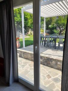 Ogród w obiekcie Villa La Parisienne