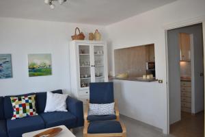 Zdjęcie z galerii obiektu Fantastic studio - beachfront w mieście Torrox