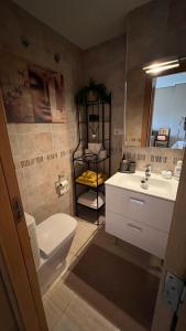 Et badeværelse på Apartamento Oropesa Marinador