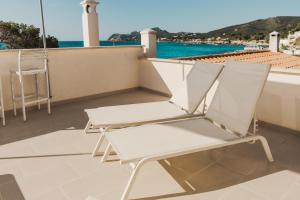 Basen w obiekcie Sa Punta Dúplex Cala Ratjada lub w pobliżu