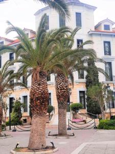 Το κτήριο όπου στεγάζεται  το διαμέρισμα