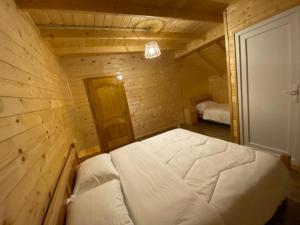 Gallery image of Adenisi guesthouse in Tropojë