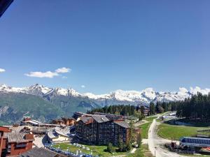 Zdjęcie z galerii obiektu Duplex 5 pers · Ski aux pieds · Balcon - FR-1-346-426 w mieście Arc 1800