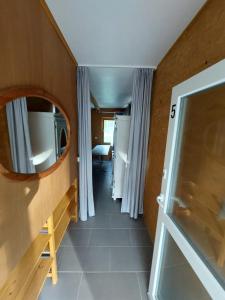 Ferienbungalows am Wolziger See客房内的一张或多张床位