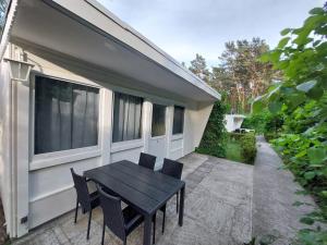 Ferienbungalows am Wolziger See外面的花园
