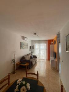 Telewizja i/lub zestaw kina domowego w obiekcie Apartment Goya