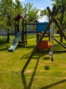 Leiksvæði fyrir börn á A Mëchels