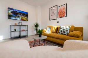 4 ELEMENTS - Luxury Family Apartments的休息区