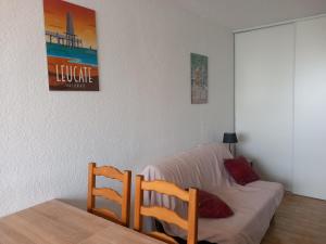 Zdjęcie z galerii obiektu Port Leucate appart 4-5 personnes climatisation parking privé entre port et plage w mieście Leucate