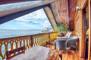 Ein Balkon oder eine Terrasse in der Unterkunft Hotel Bocas del Toro