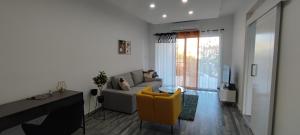Χώρος καθιστικού στο Zinas modern flat Nicosia