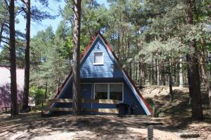 a tiny house in the middle of the woods at Finndorf in Trassenheide