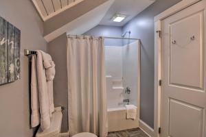 Ένα μπάνιο στο Blue Ridge Retreat +22 φωτογραφίες