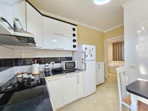 Galeriebild der Unterkunft Sunset Sea View Two Bedroom Apt in Golem