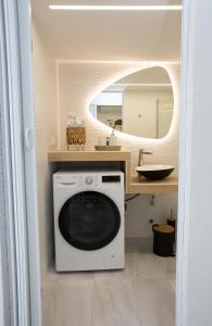 Fotografie z fotogalerie ubytování MELMA PROPERTIES - ARIA-Piraeus Central Penthouse v destinaci Piraeus