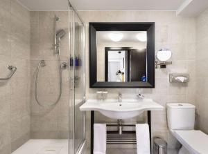 Radisson Blu Hotel Prague的一间浴室