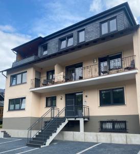 Здание апартаментов/квартиры