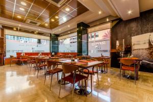 Posezení v ubytování Hotel Regio Cádiz