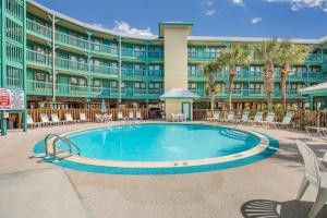 Piscina di Sea Breeze 316 by Vacation Homes Collection o nelle vicinanze