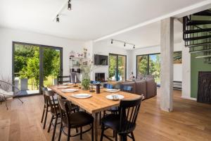 Galeriebild der Unterkunft Family friendly house with a parking space Baske Ostarije, Velebit - 21330 in Brušane
