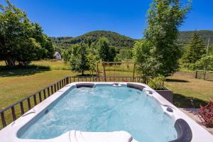 Galeriebild der Unterkunft Family friendly house with a parking space Baske Ostarije, Velebit - 21330 in Brušane