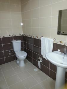 Koupelna v ubytování Hotel Kervansaray + 31 fotografií