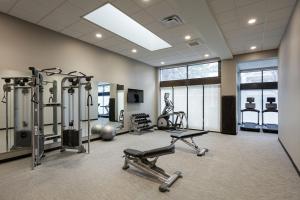 The fitness centre and/or fitness facilities at Courtyard Denver Tech Center