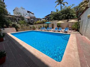 Bazén v ubytování Vallarta Sun Suites nebo v jeho okolí
