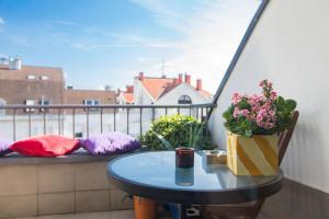 Balkón alebo terasa v ubytovaní Penthouse apartment with private parking