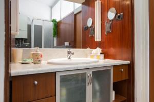 Kúpeľňa v ubytovaní Penthouse apartment with private parking