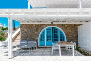 Uma varanda ou terraço em Aeri Villas & Apartments
