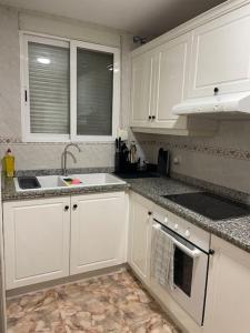 Kuchnia lub aneks kuchenny w obiekcie Уютная квартира в Calpe