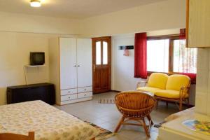 Μια τηλεόραση ή/και κέντρο ψυχαγωγίας στο LILA Apartments