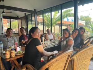 Ospiti di Pomelo Outpost Cambodia ដំណាក់ភ្នំក្រោម