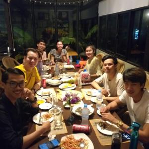 Ospiti di Pomelo Outpost Cambodia ដំណាក់ភ្នំក្រោម