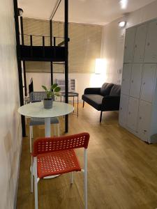 Posezení v ubytování Burgos Hub Hostel