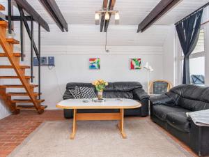 Gallery image of 6 person holiday home in Harbo re in Harboør