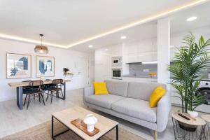 Kuchyň nebo kuchyňský kout v ubytování Sunnyland apartment arona