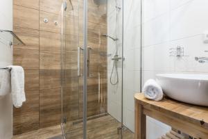 Koupelna v ubytování Vlevo dole Koko Apartment by Správa ubytka + 7 fotografií