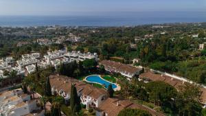 Bazén v ubytovaní Vacation home in the best location, with terrace and pool in Marbella Center alebo v jeho blízkosti