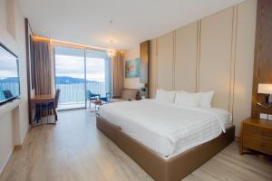 Imagen de la galería de SeaHaven Panorama Nha Trang Superview Apartments, en Nha Trang 113 fotos más