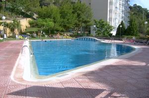 Basen w obiekcie GEMELOS 15 TURIS - PREMIUM Apartamentos lub w pobliżu